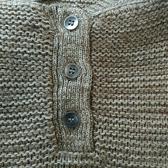 Loft three-button in back short sleeve sweater - Picture 6 of 6